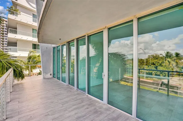 $499,000 | 6305 Indian Creek Drive, Unit 3B, Miami Beach, FL 33141