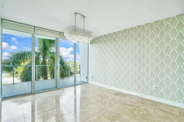 $499,000 | 6305 Indian Creek Drive, Unit 3B, Miami Beach, FL 33141