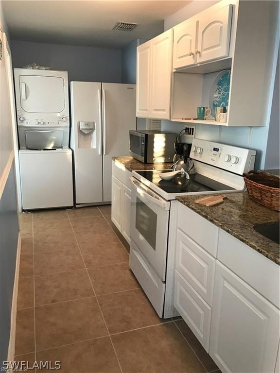 4700 Pine Island Road Matlacha, FL 33993 - Photo 12 of 19 Gallery Image 12