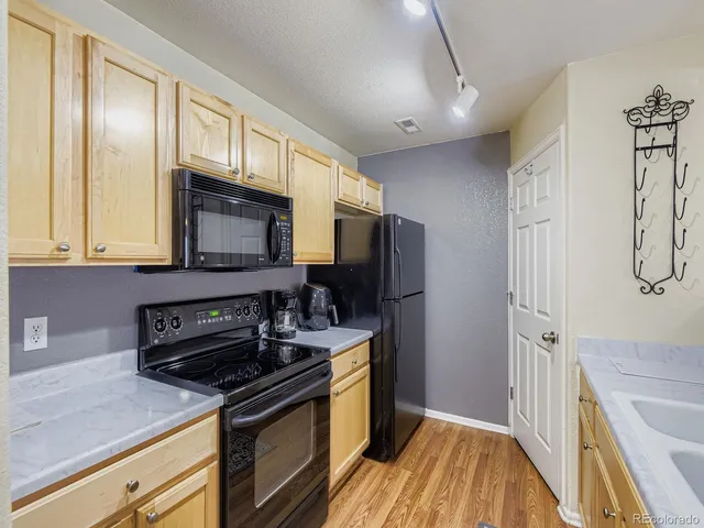 $279,000 | 5255 Memphis Street, Unit 123, Denver, CO 80239