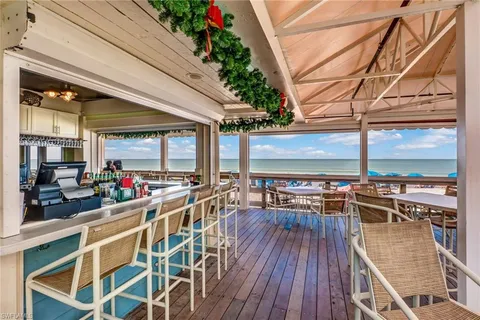 $2,685,000 | 716 Pitch Apple Lane, Naples, FL 34108