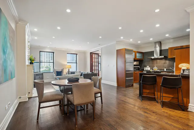 $6,000 | 70 East Walton Street, Unit 1004, Chicago, IL 60611