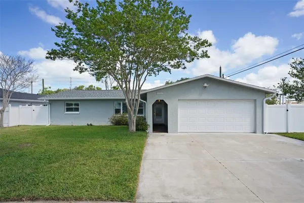 $599,000 | 13133 Dorchester Drive, Seminole, FL 33776