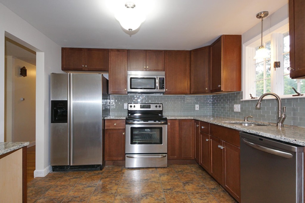 34 Cherry Road Framingham, MA 01701 - Photo 2 of 27 Gallery Image 2