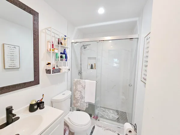$1,400 | 7807 Golf Cir Drive, Unit 305, Margate, FL 33063