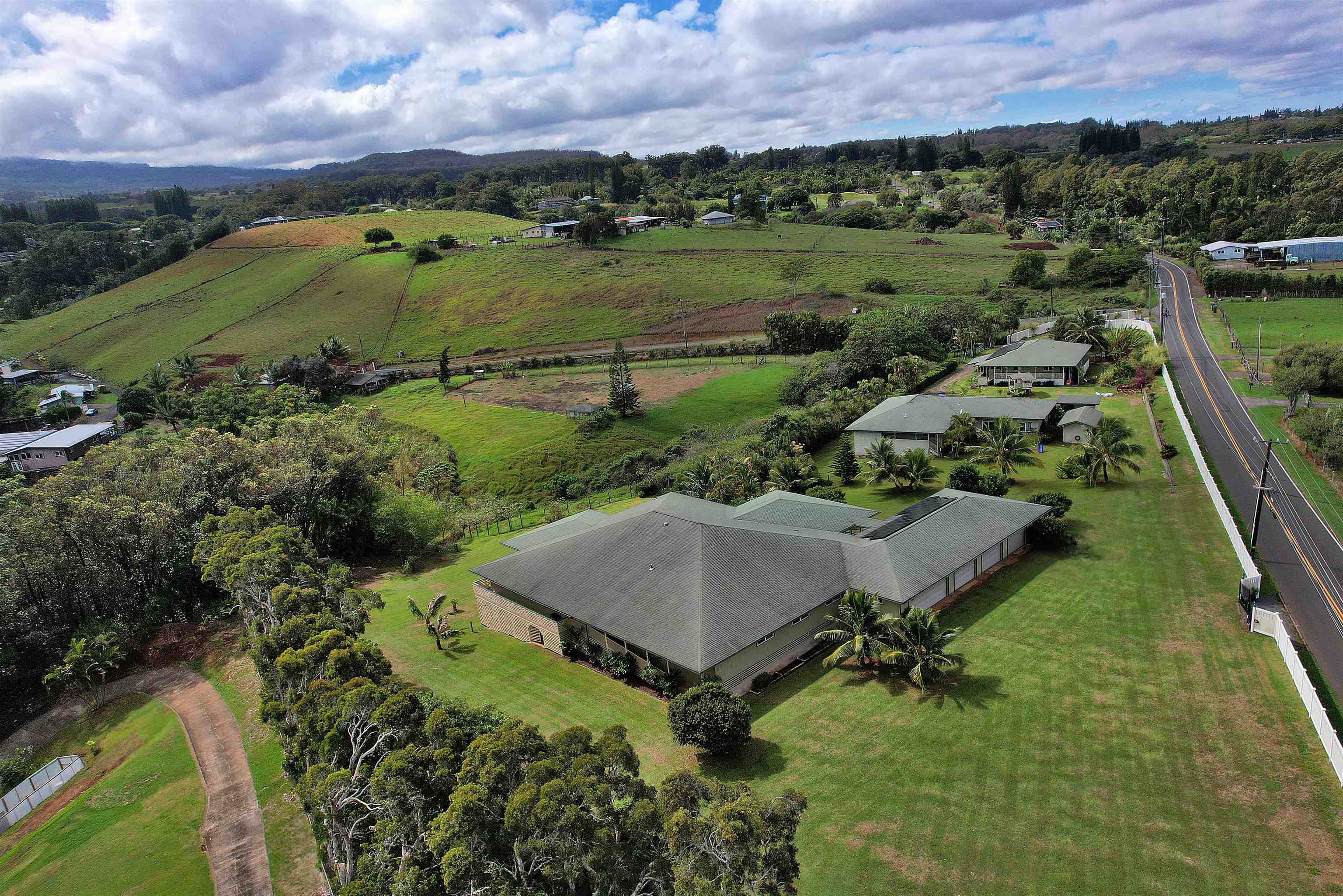 1525 Kaupakalua Road Haiku, HI 96708 - Photo 23 of 47 Gallery Image 23