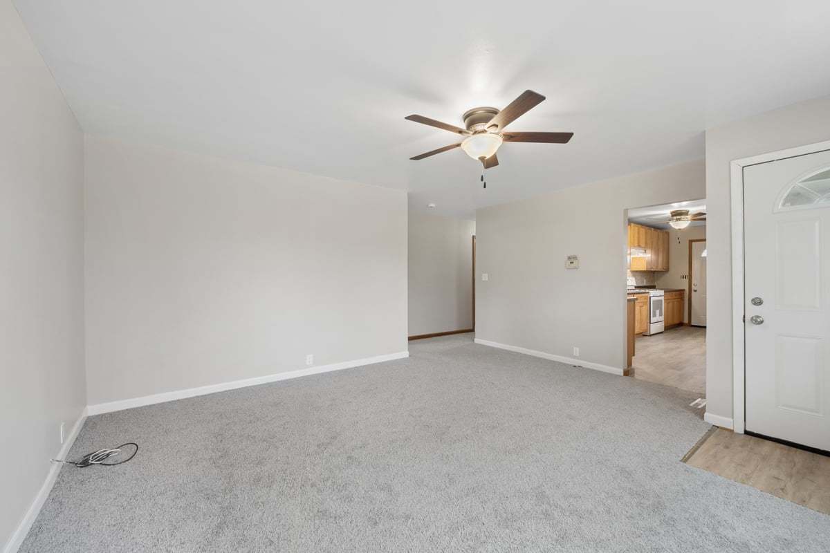 59 Wren Road Carpentersville, IL 60110 - Photo 9 of 19 a view of empty room