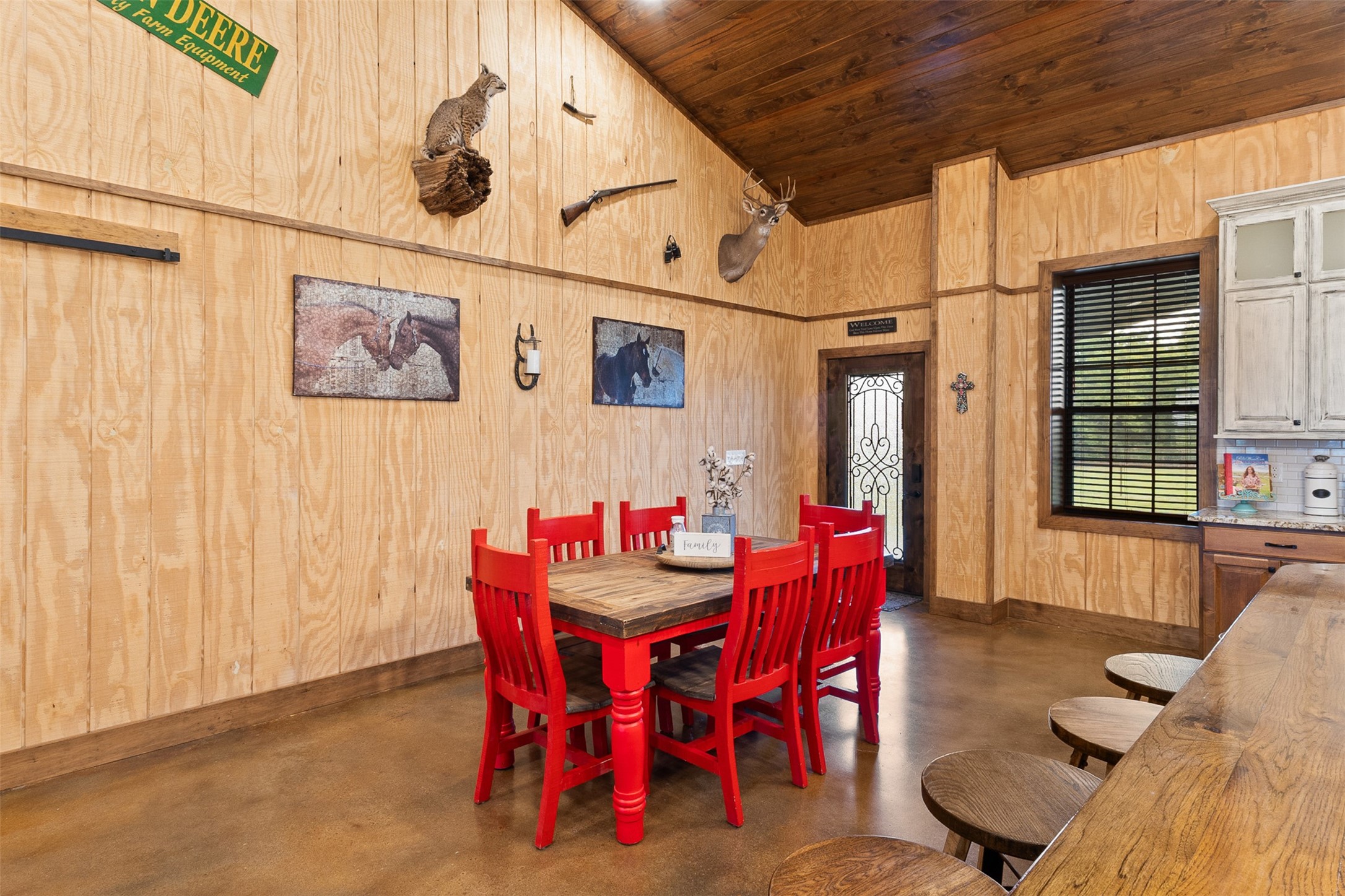 1402 Eagle Ferry Road Anahuac, TX 77514 - Photo 10 of 50 Gallery Image 10