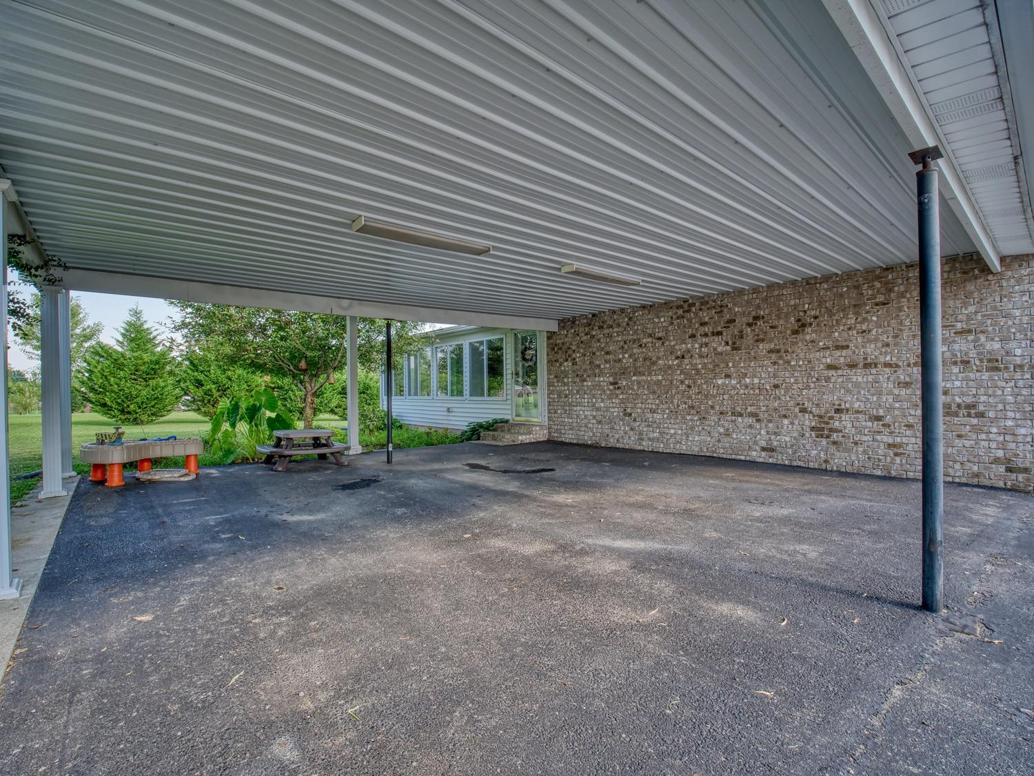 170 Jack Porter Road Lafayette, TN 37083 - Photo 4 of 30 Gallery Image 4