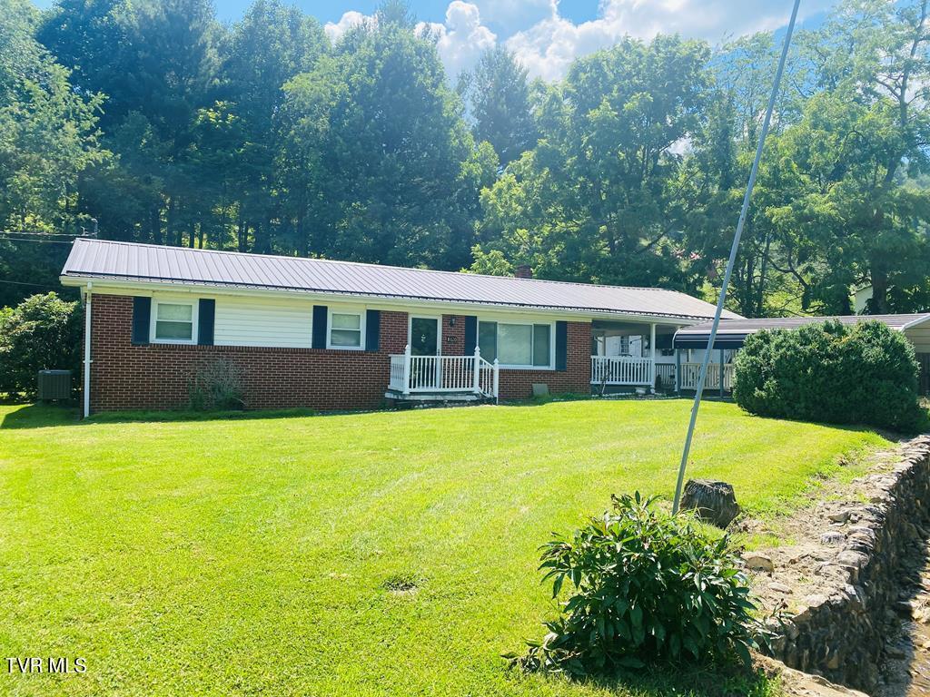 1820 Pine Orchard Road Butler, TN 37640 - Photo 4 of 35 237520_0
