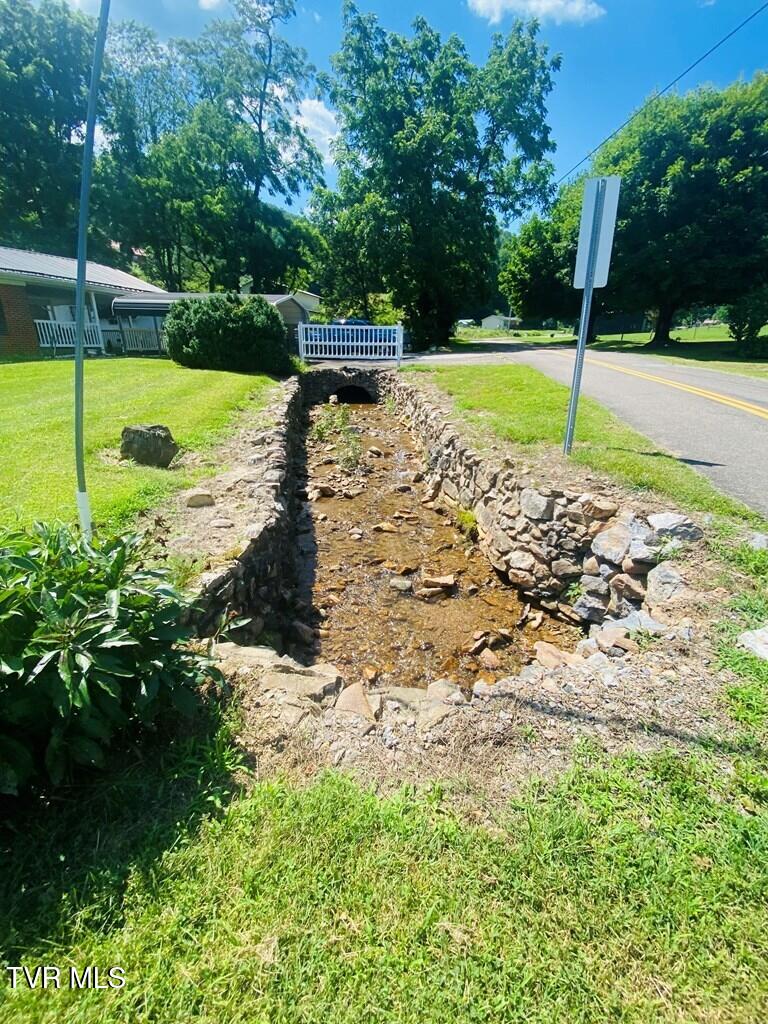 1820 Pine Orchard Road Butler, TN 37640 - Photo 8 of 35 237520_6