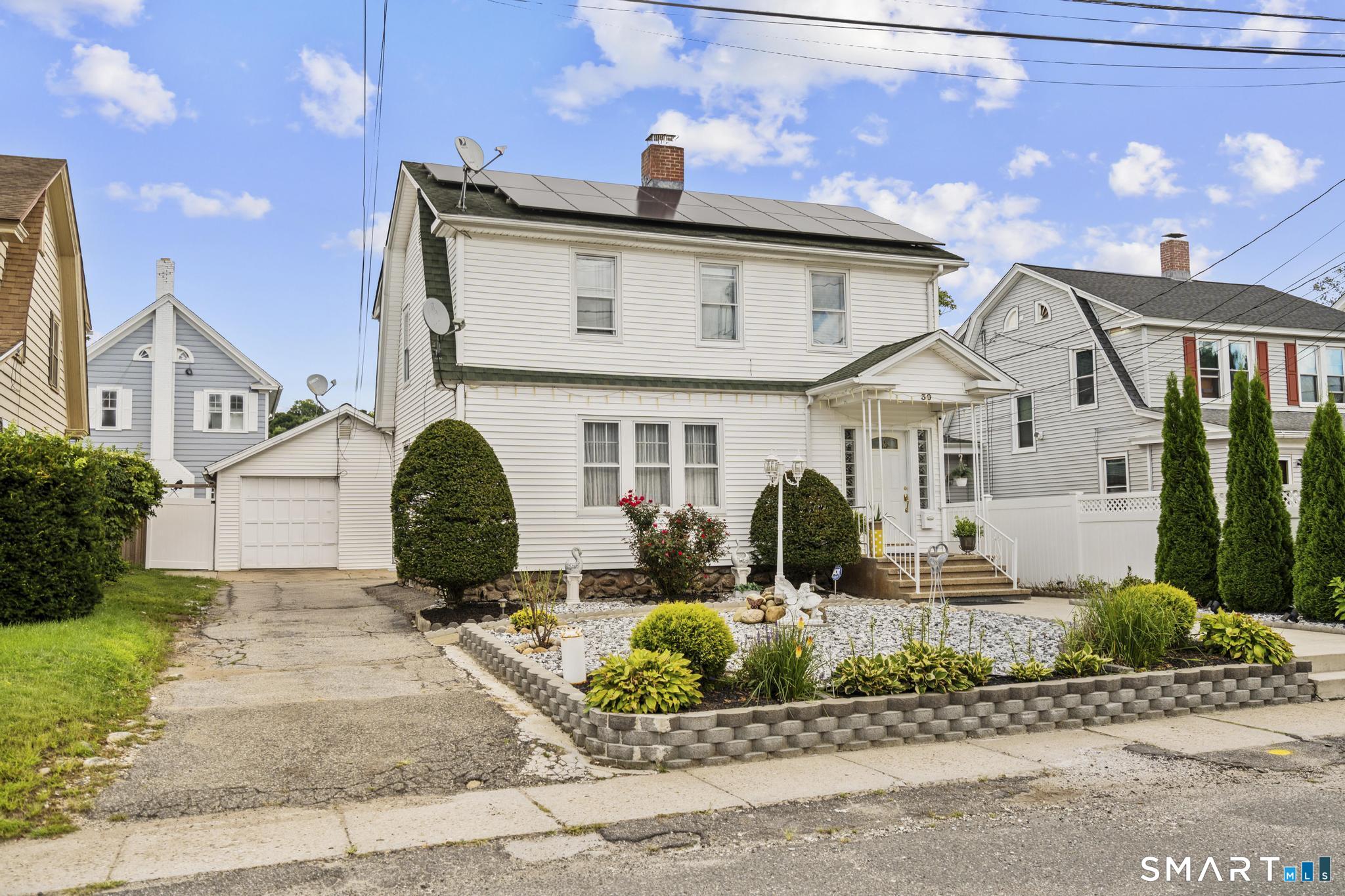 30 Edwin Avenue Waterbury, CT 06708 - Photo 2 of 23 Gallery Image 2