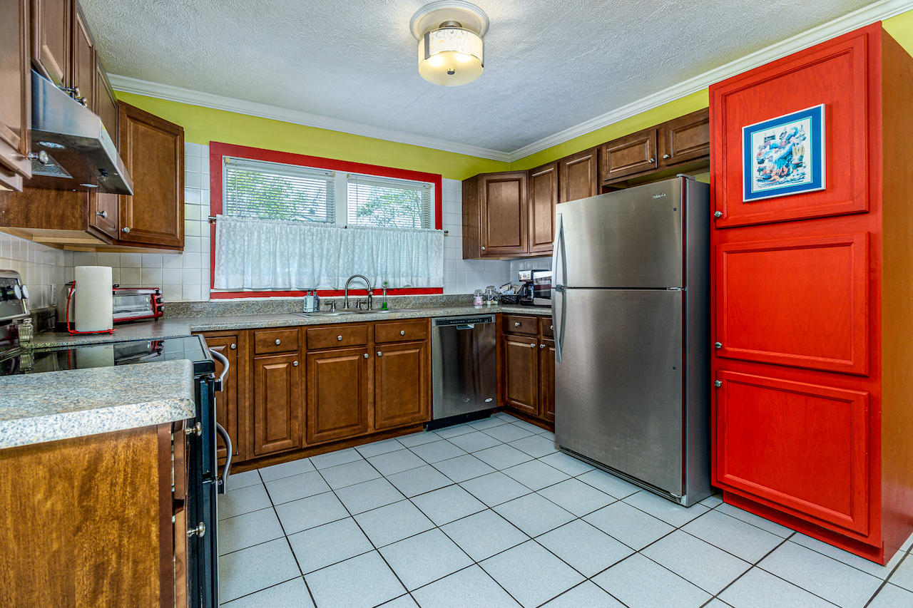 341 Fulton Road Harrogate, TN 37752 - Photo 11 of 20 _MG_1745-Edit