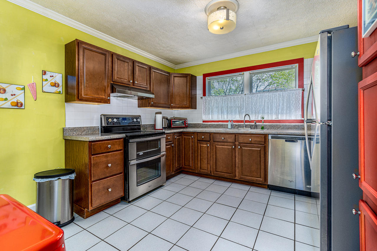 341 Fulton Road Harrogate, TN 37752 - Photo 10 of 20 _MG_1737-Edit