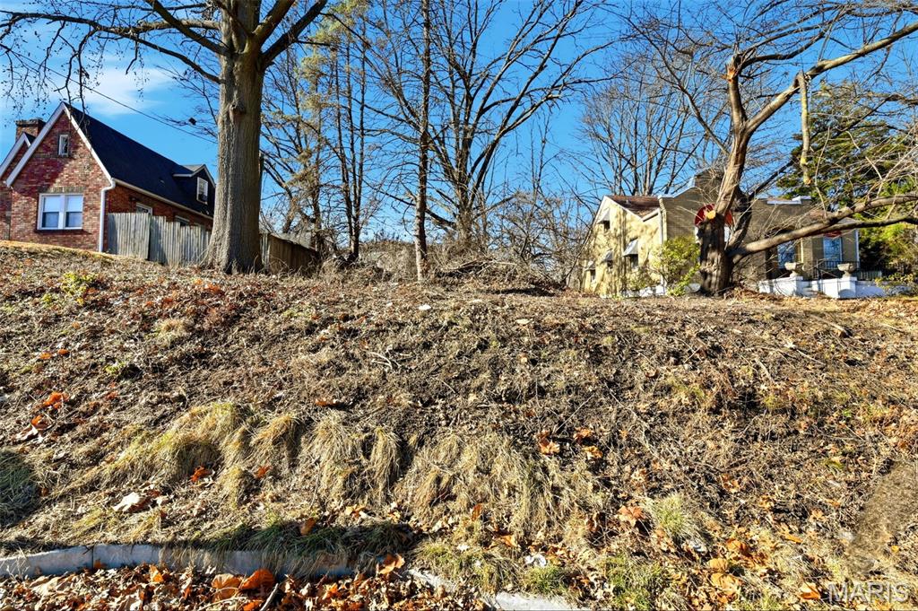 1881 South New Florissant Road Florissant, MO 63135 - Photo 2 of 5