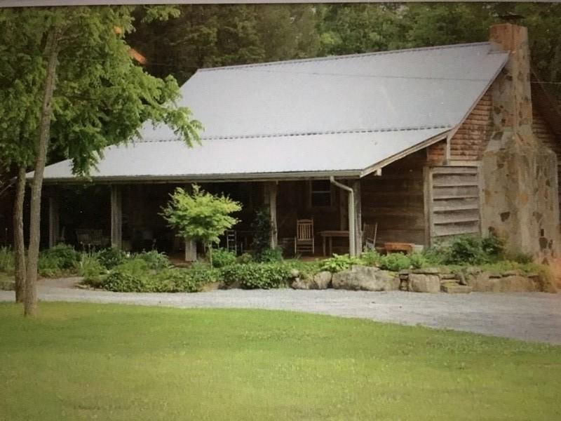 792 Haynes Road Dandridge, TN 37725 - Photo 1 of 25 24187830-1