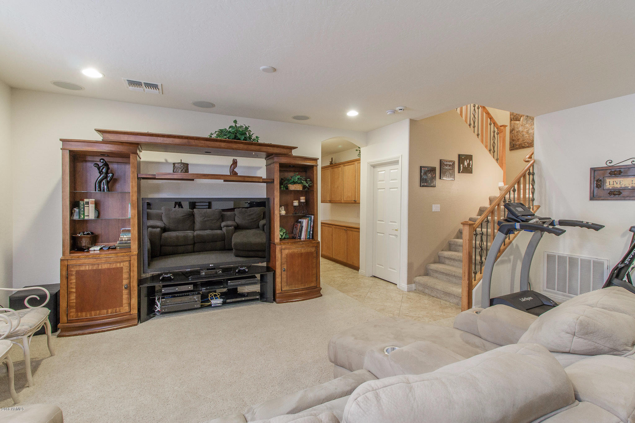 614 East Hopkins Road Gilbert, AZ 85295 - Photo 32 of 46 32) BONUS ROOM