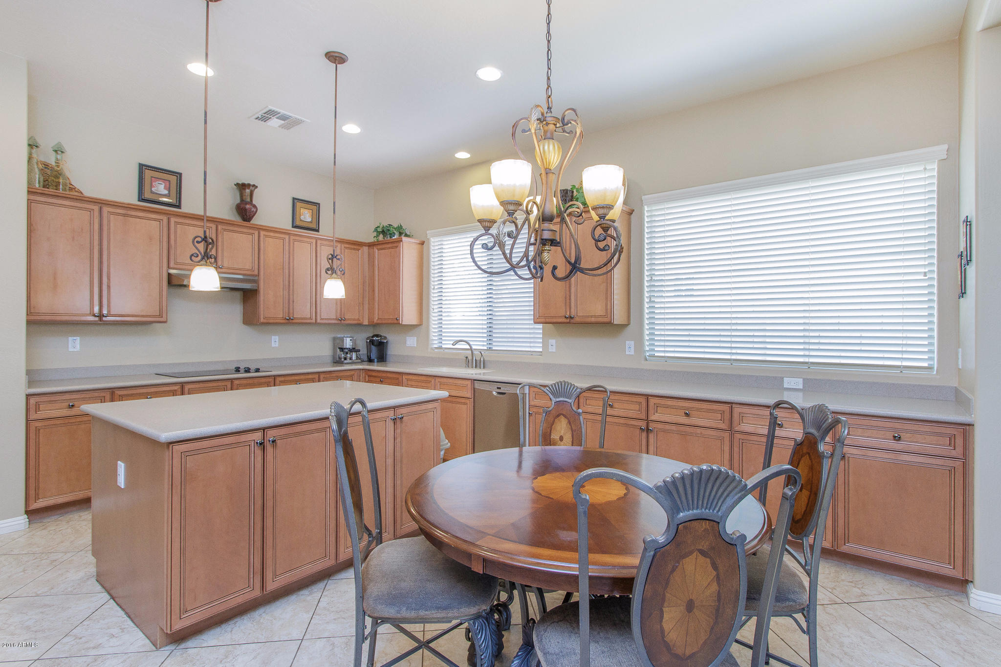 614 East Hopkins Road Gilbert, AZ 85295 - Photo 8 of 46 8) KITCHEN