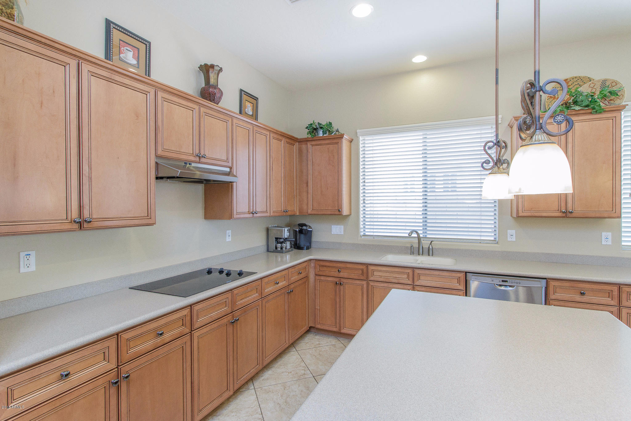 614 East Hopkins Road Gilbert, AZ 85295 - Photo 9 of 46 9) KITCHEN
