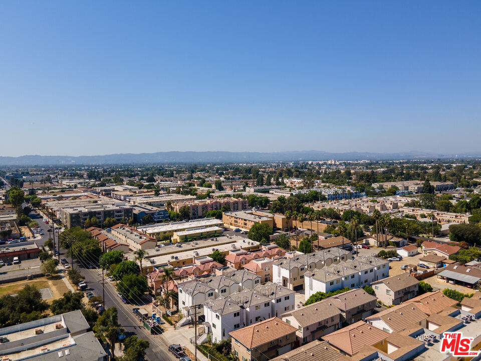 14652 West Sara Lane Panorama City, CA 91402 - Photo 29 of 33 an view of a city