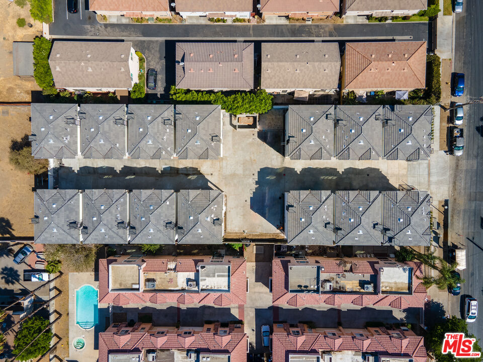 14652 West Sara Lane Panorama City, CA 91402 - Photo 33 of 33 a view of a house with a balcony
