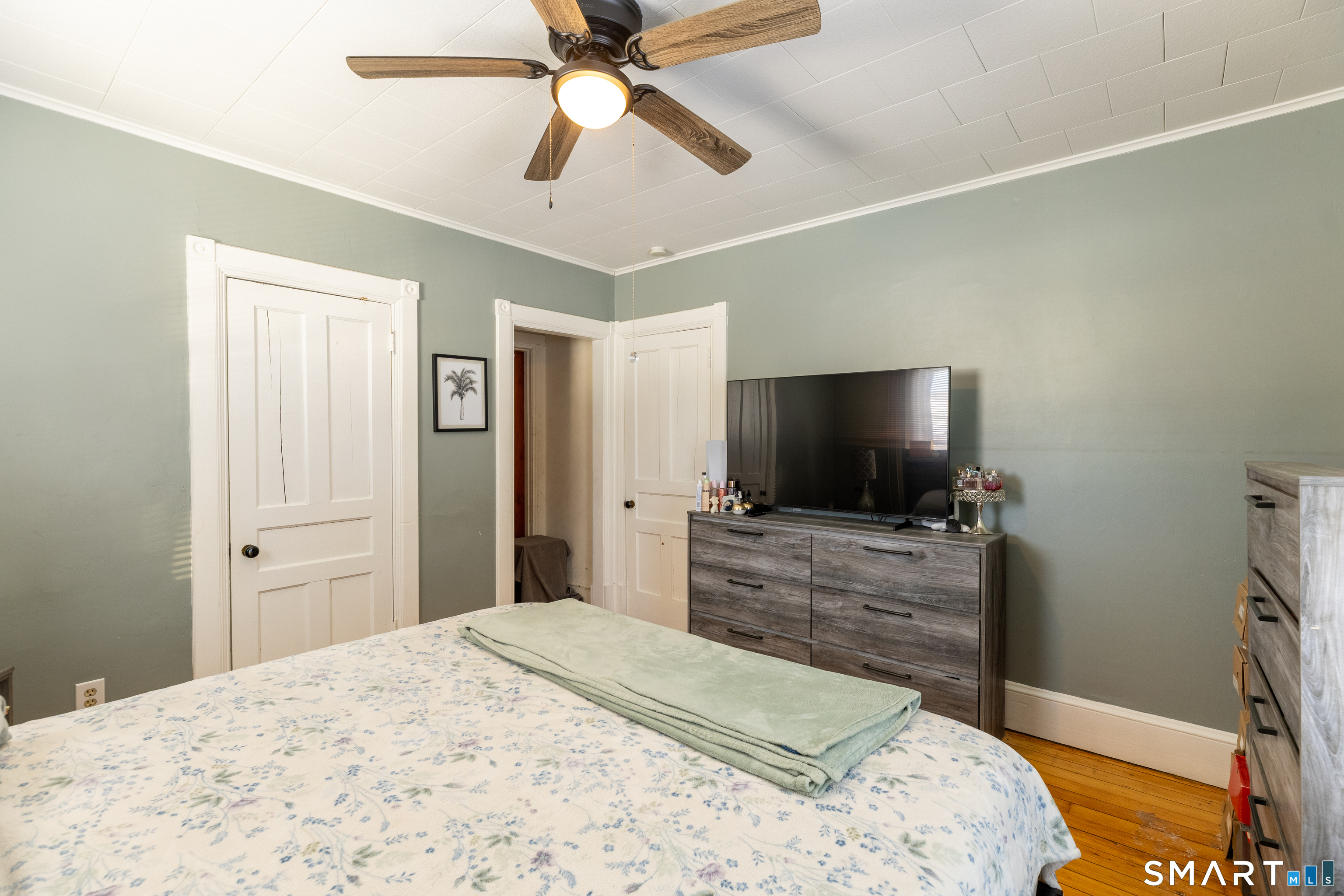 20 Pleasant Street Windsor Locks, CT 06096 - Photo 13 of 30