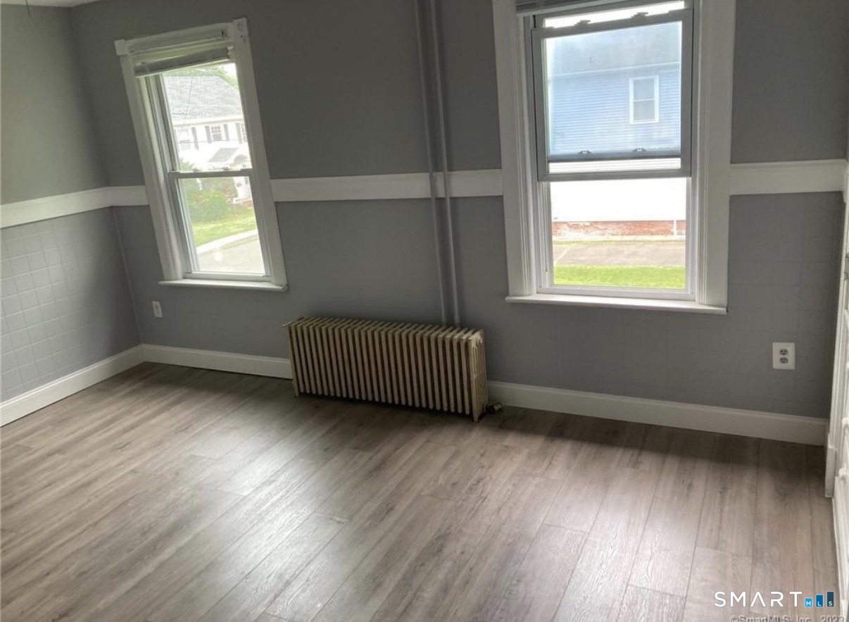 20 Pleasant Street Windsor Locks, CT 06096 - Photo 16 of 30