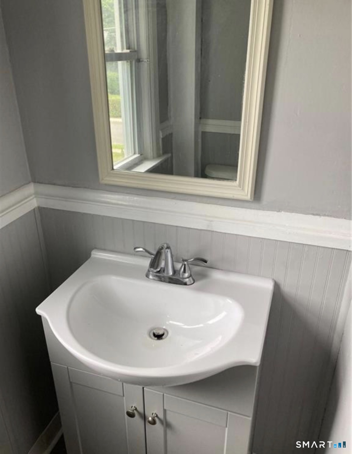 20 Pleasant Street Windsor Locks, CT 06096 - Photo 24 of 30