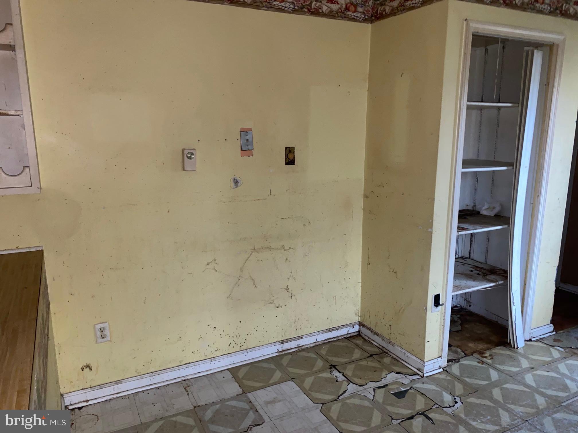 100 Hampshire Road Sicklerville, NJ 08081 - Photo 5 of 27 Gallery Image 5