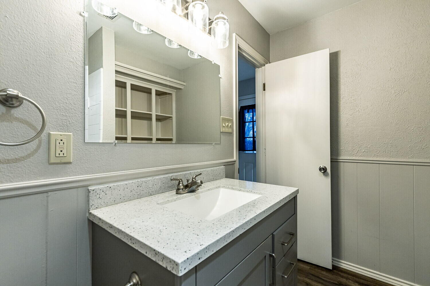 7005 Geneva Avenue, Unit B Lubbock, TX 79413 - Photo 14 of 24 7005 B Geneva-34