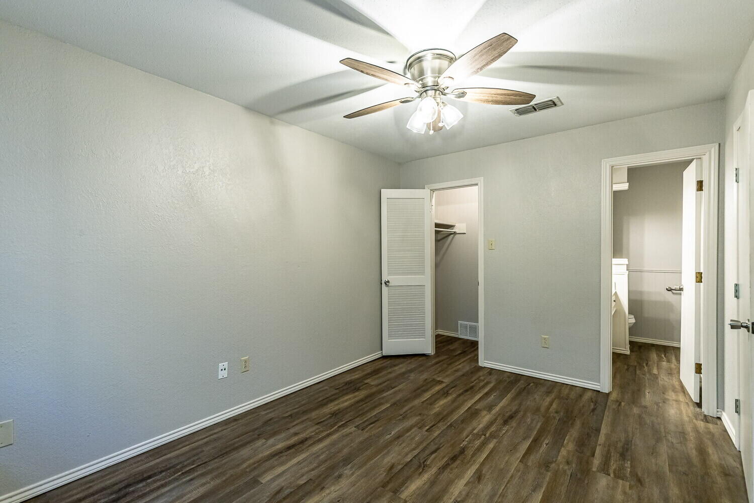 7005 Geneva Avenue, Unit B Lubbock, TX 79413 - Photo 17 of 24 7005 B Geneva-37
