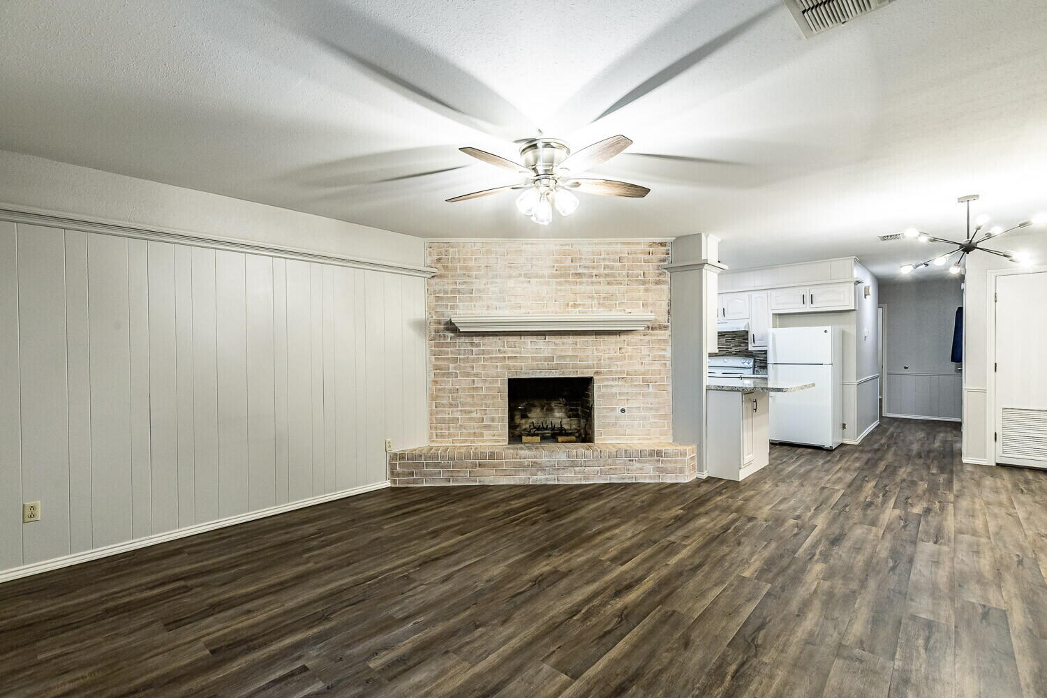 7005 Geneva Avenue, Unit B Lubbock, TX 79413 - Photo 2 of 24 7005 B Geneva-13