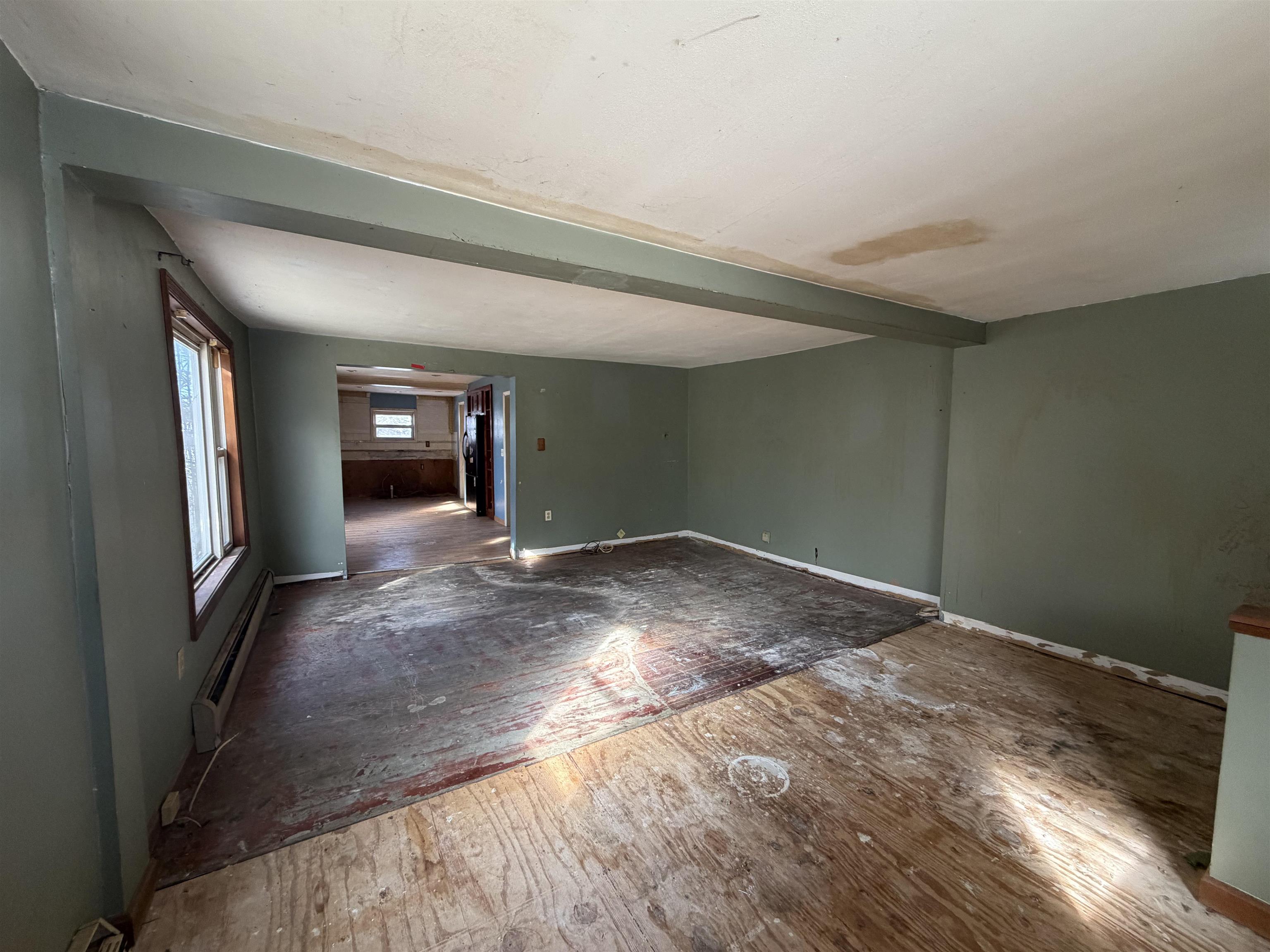 38 Bell Street Nashua, NH 03064 - Photo 14 of 20