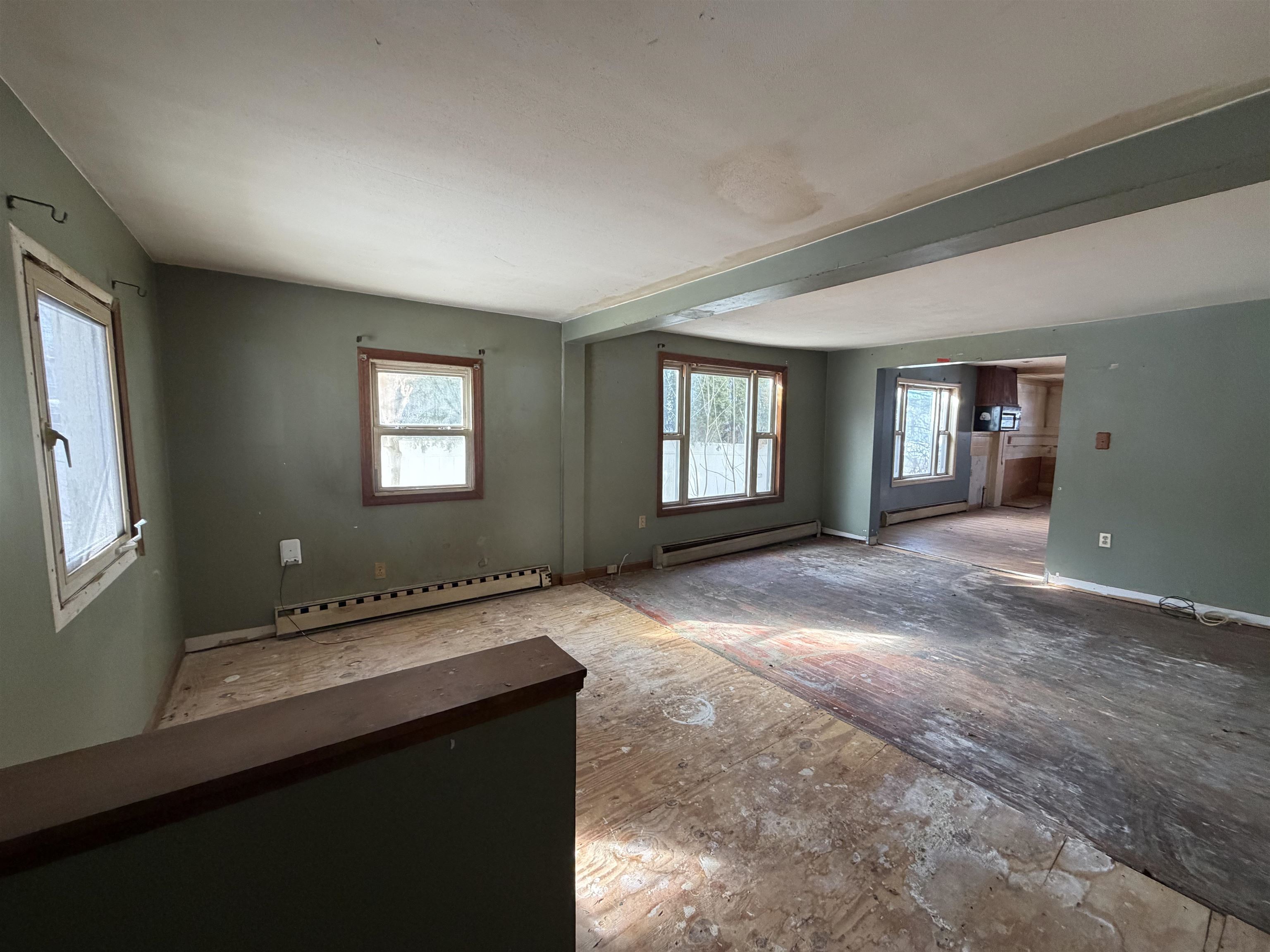 38 Bell Street Nashua, NH 03064 - Photo 15 of 20