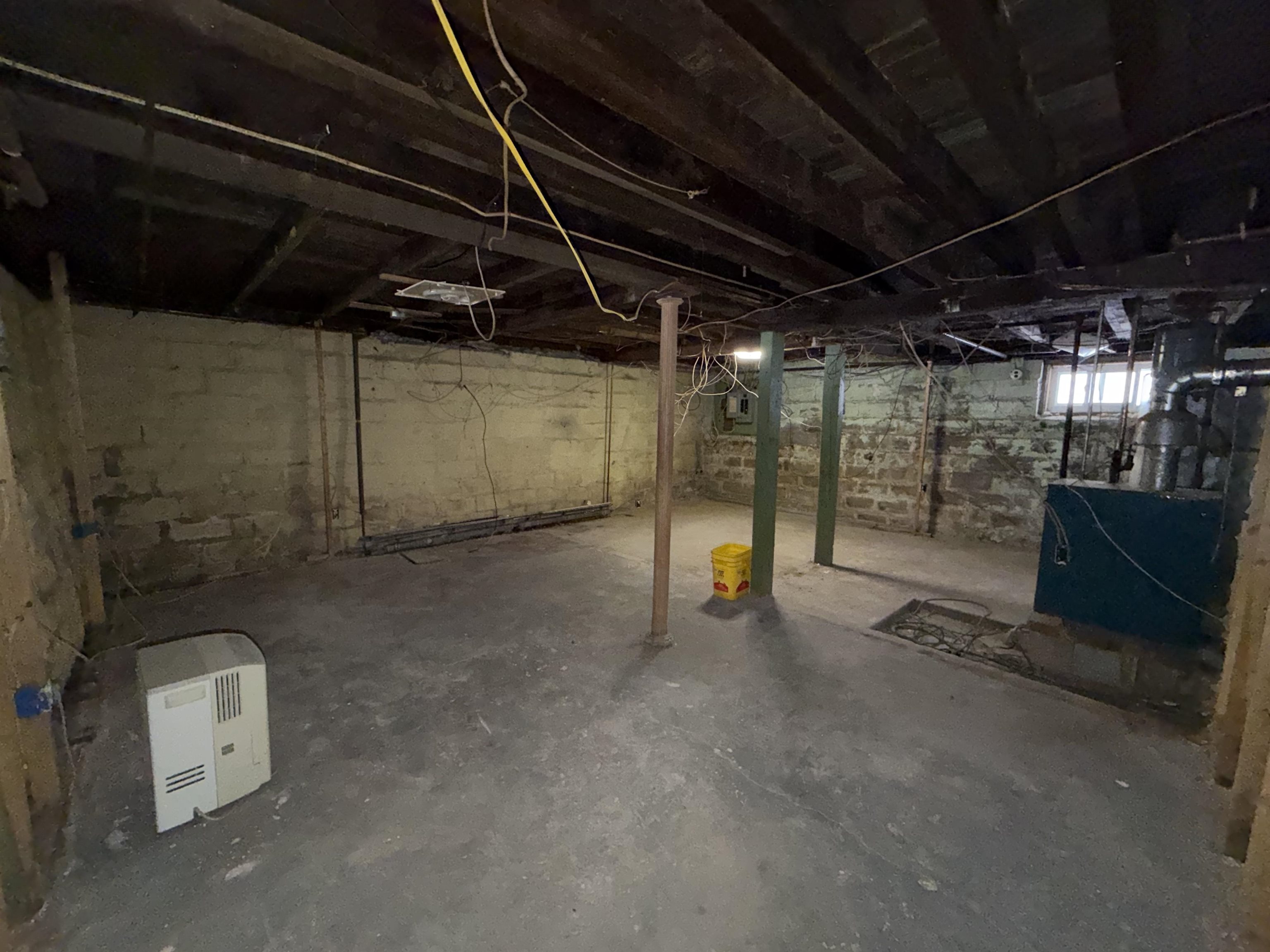 38 Bell Street Nashua, NH 03064 - Photo 16 of 20