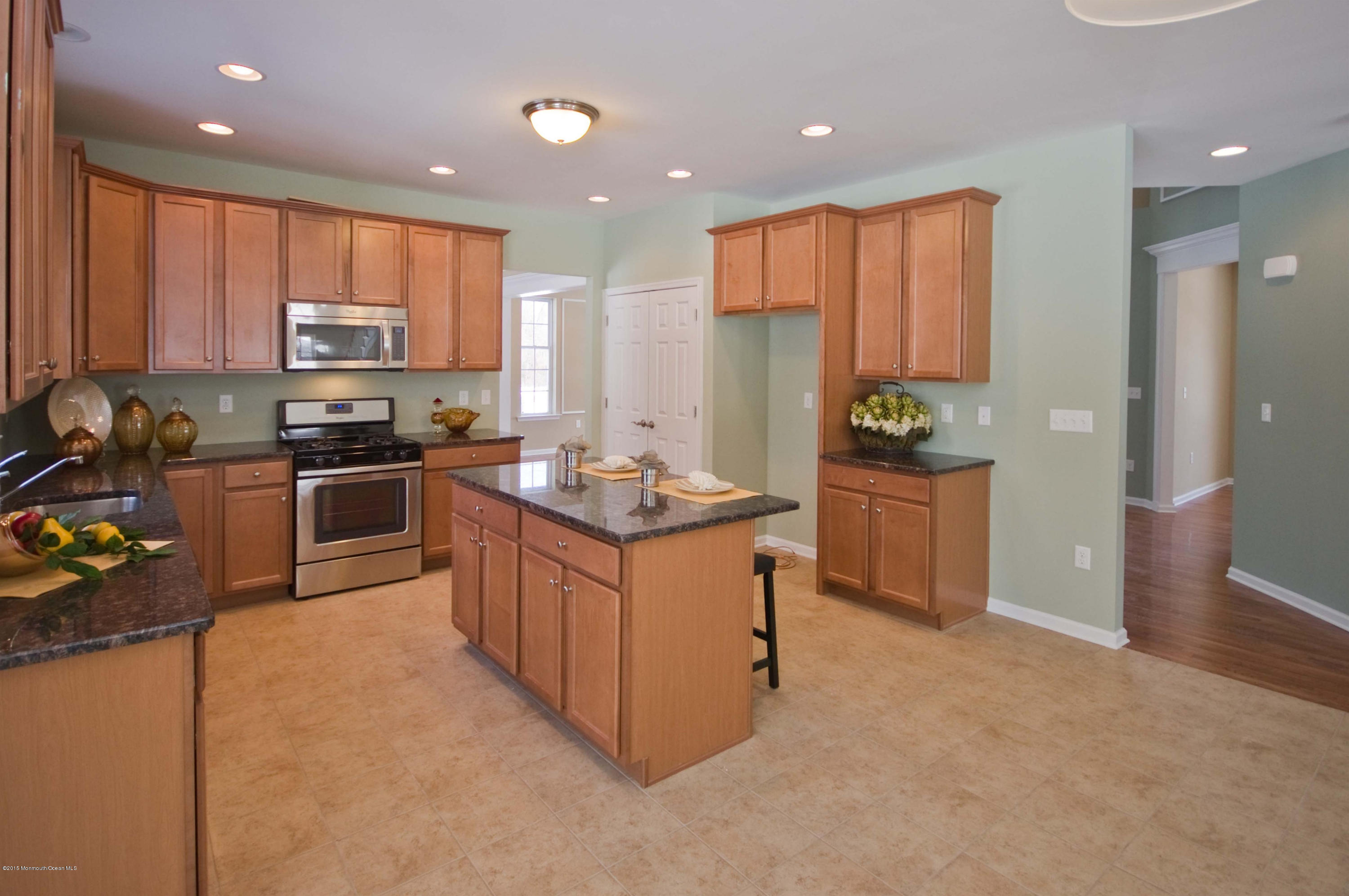 33 Brandon Road Pennington, NJ 08534 - Photo 7 of 17 spec10