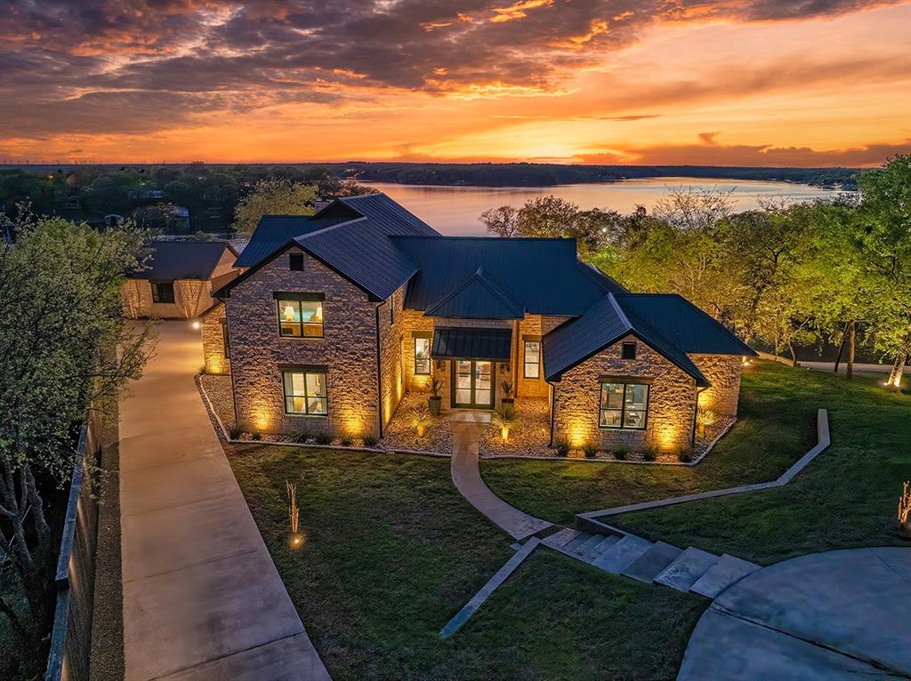 Luxury Lake estate