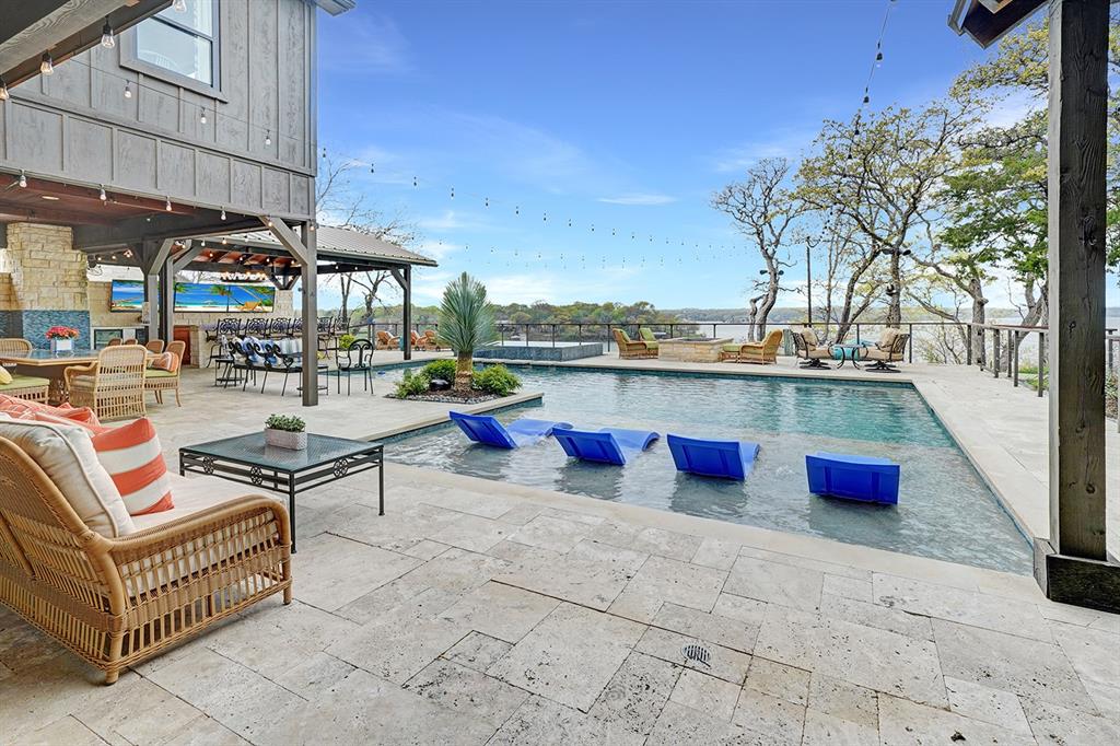 145 Lakeside Lane Gainesville, TX 76240 - Photo 5 of 39