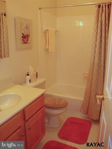 1238 Laurel Oak Lane York, PA 17403 - Photo 14 of 33 Gallery Image 14