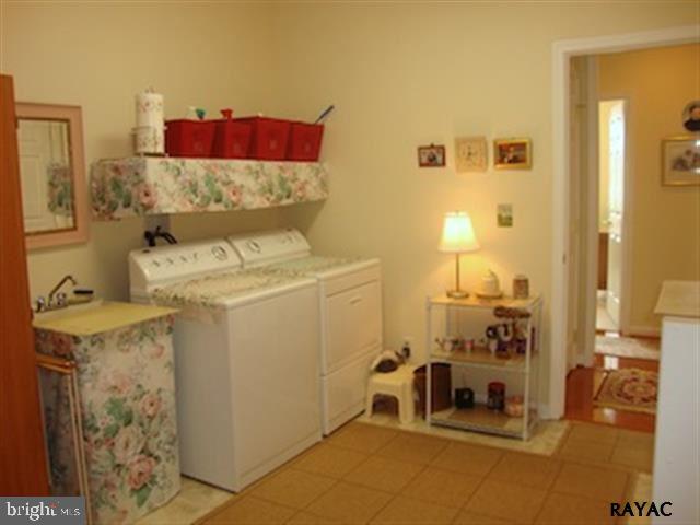 1238 Laurel Oak Lane York, PA 17403 - Photo 16 of 33 Gallery Image 16