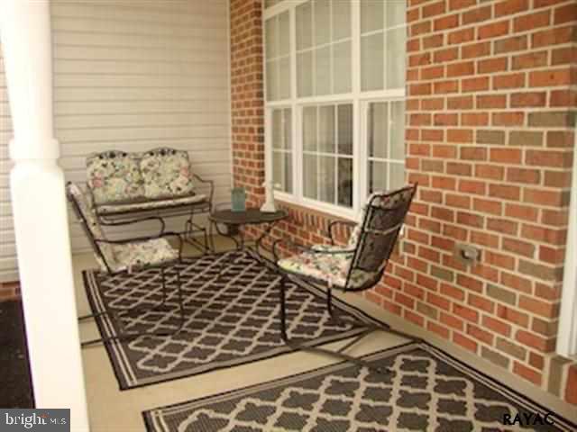 1238 Laurel Oak Lane York, PA 17403 - Photo 5 of 33 Gallery Image 5