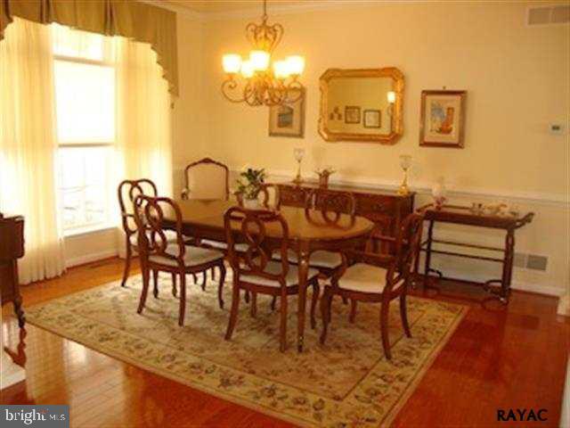 1238 Laurel Oak Lane York, PA 17403 - Photo 6 of 33 Gallery Image 6