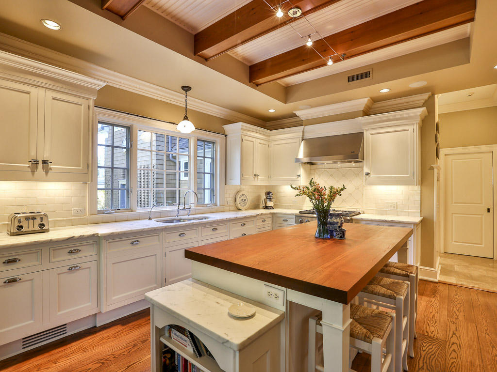 21 Brooks Road New Canaan, CT 06840 - Photo 8 of 30 Kitchen