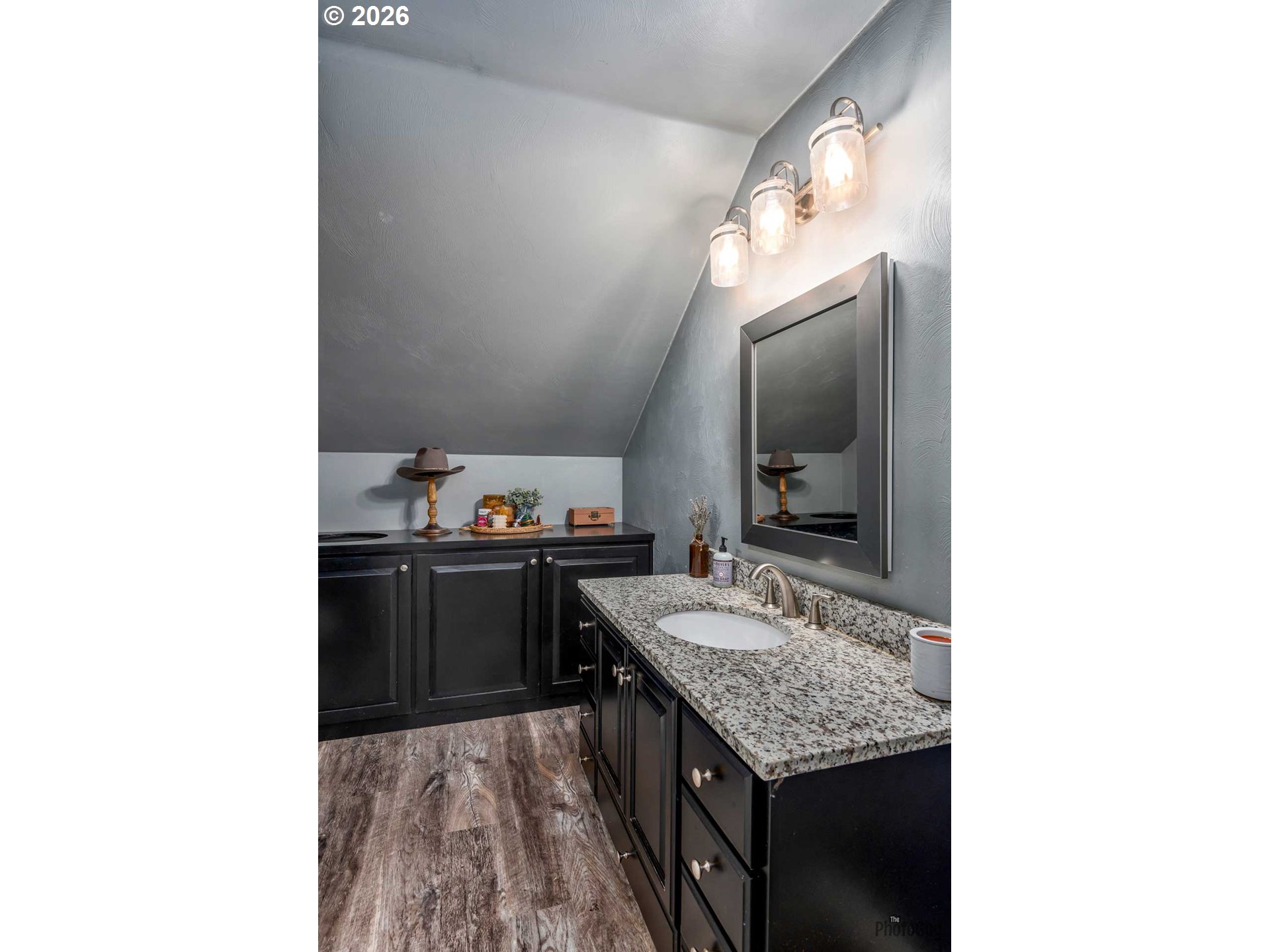 6171 Fernhill Loop Springfield, OR 97478 - Photo 28 of 37 Attached Bathroom #3