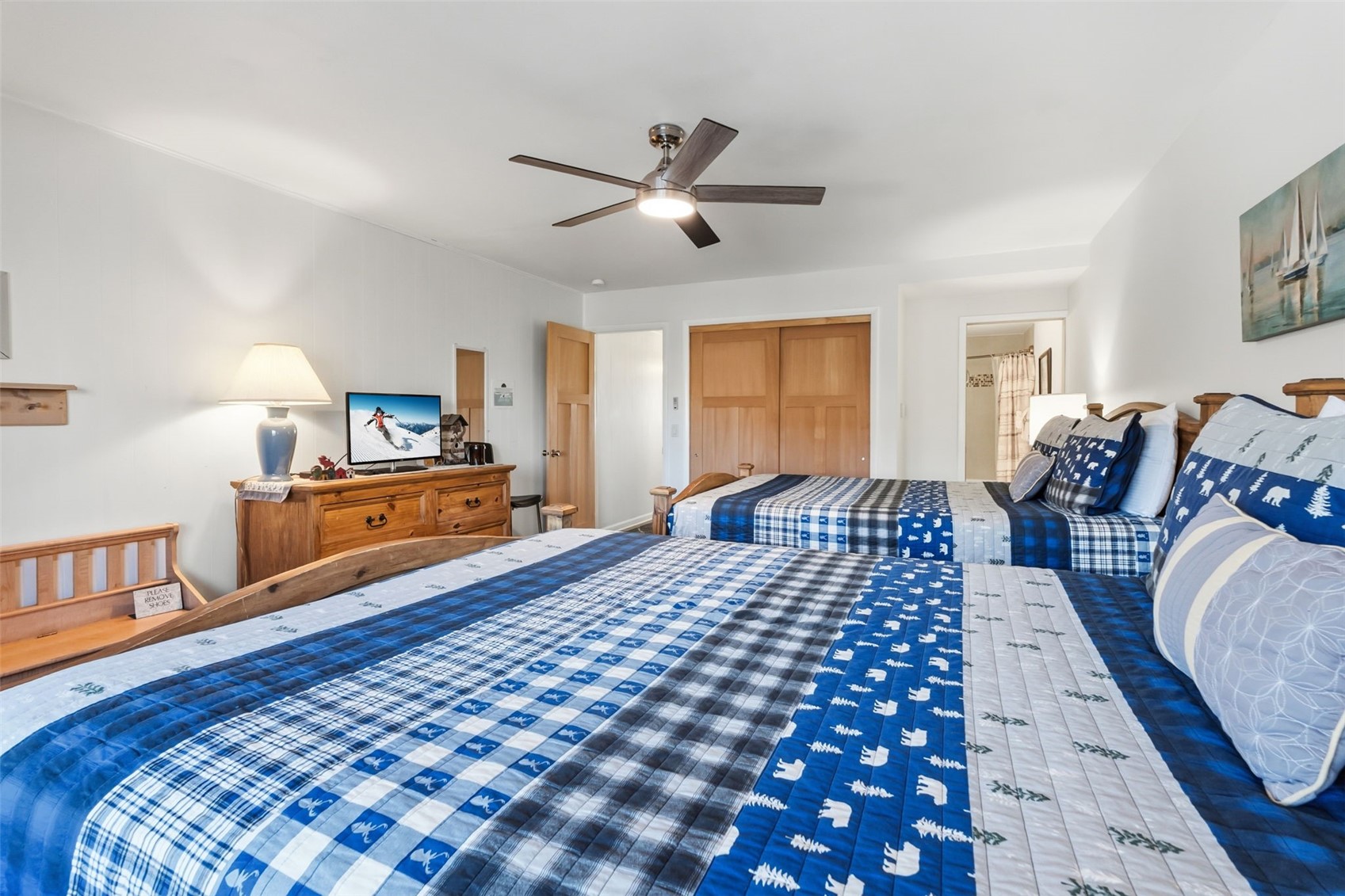 401 West La Bonte Street, Unit 202 Dillon, CO 80435 - Photo 19 of 43 Bedroom w/ 2 Queen Beds