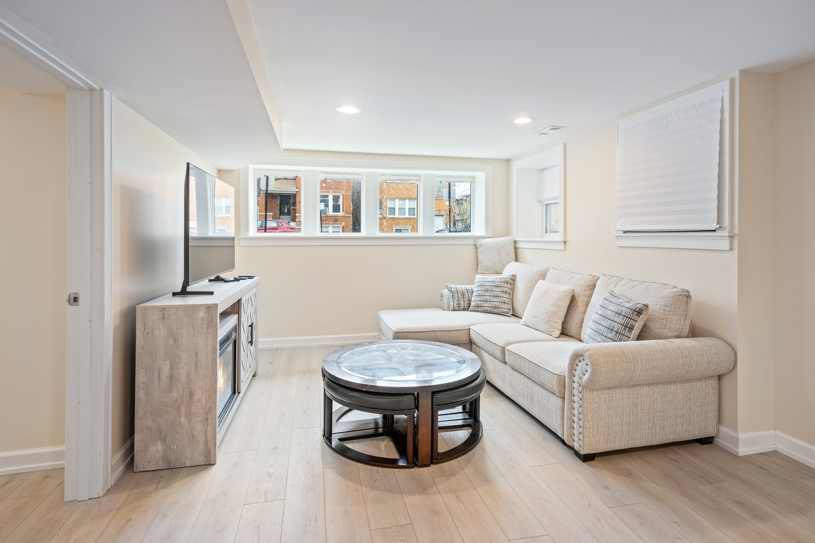 5219 West Deming Place, Unit G Chicago, IL 60639 - Photo 6 of 17