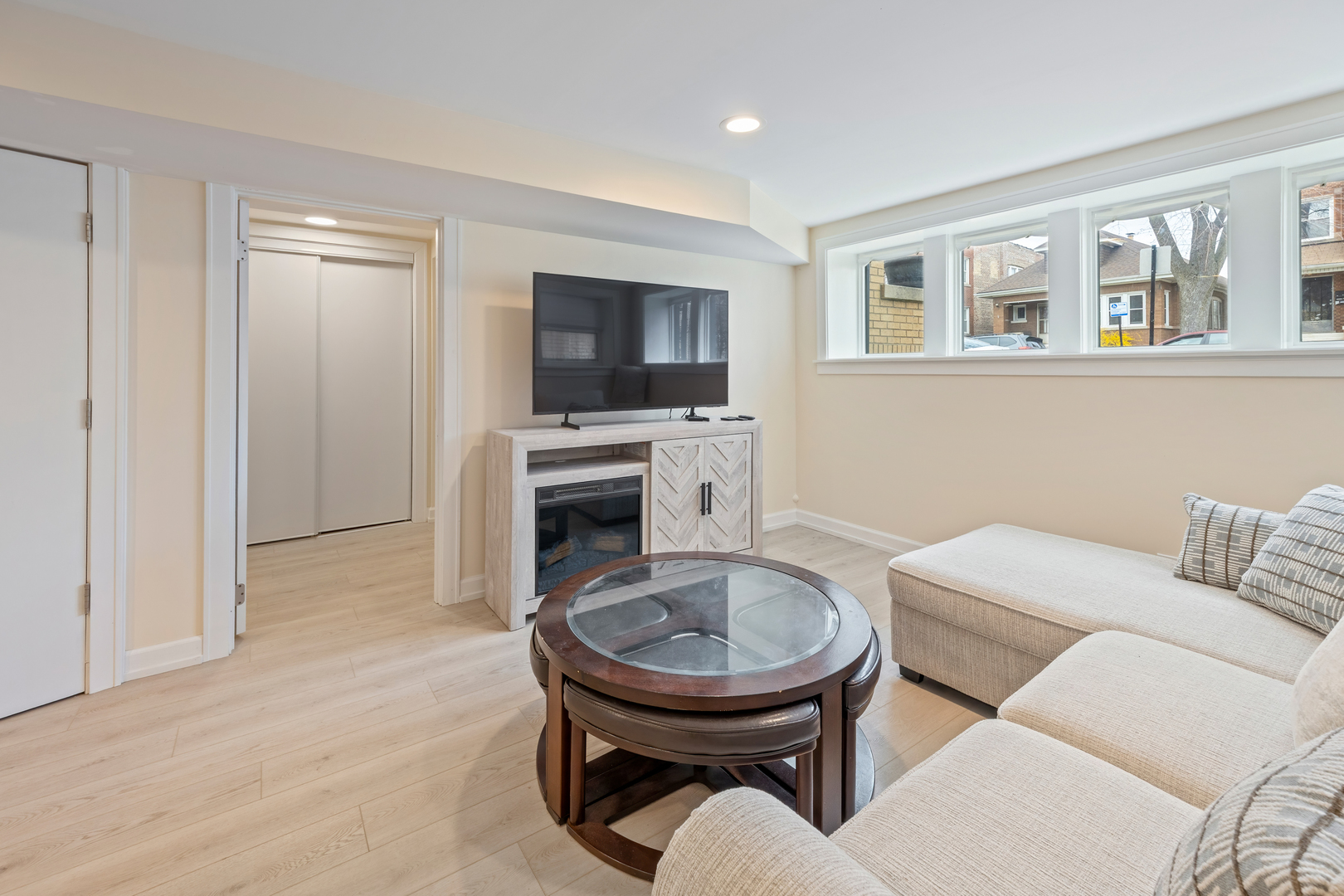 5219 West Deming Place, Unit G Chicago, IL 60639 - Photo 8 of 17