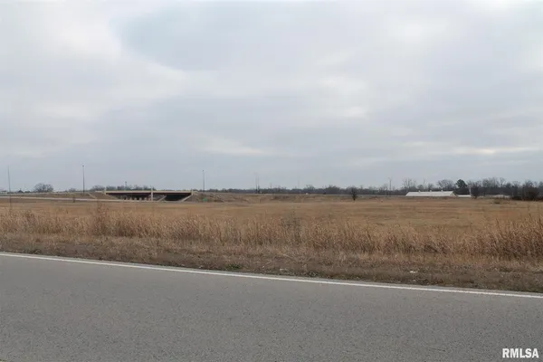 $2,166,000 | 2 Frontage Road, Carterville, IL 62918