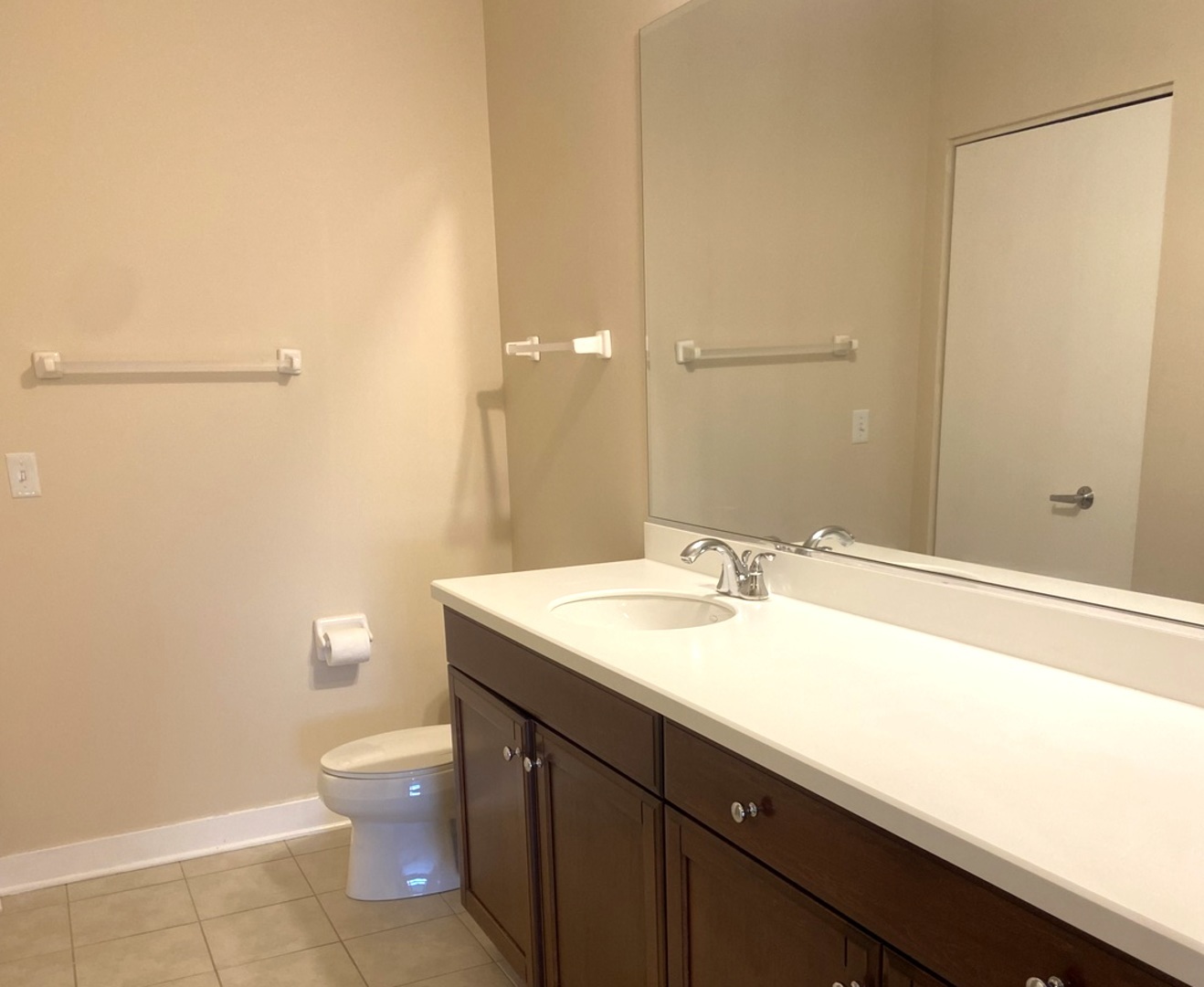 450 Village Center Drive, Unit 302 Burr Ridge, IL 60527 - Photo 12 of 19