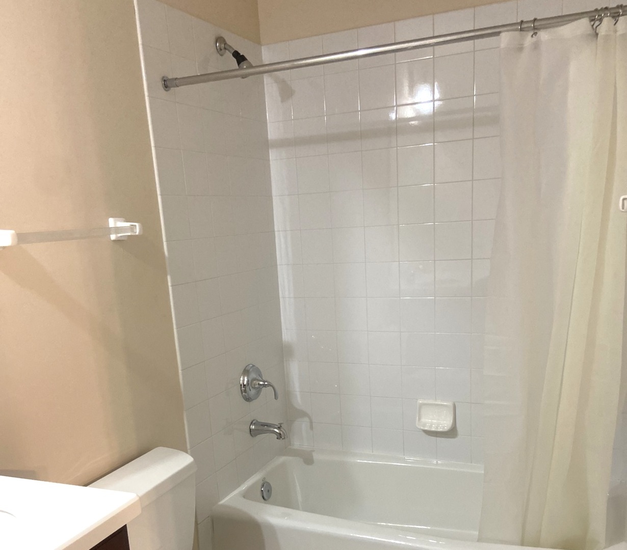 450 Village Center Drive, Unit 302 Burr Ridge, IL 60527 - Photo 17 of 19